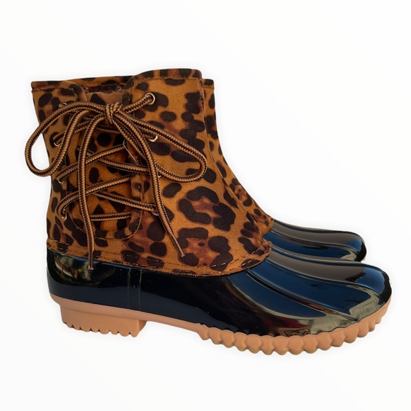 Leopard Cheetah Print Side Laced Duck Boots - Picture 3 of 7